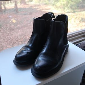 Dr Martens Chelsea Boots